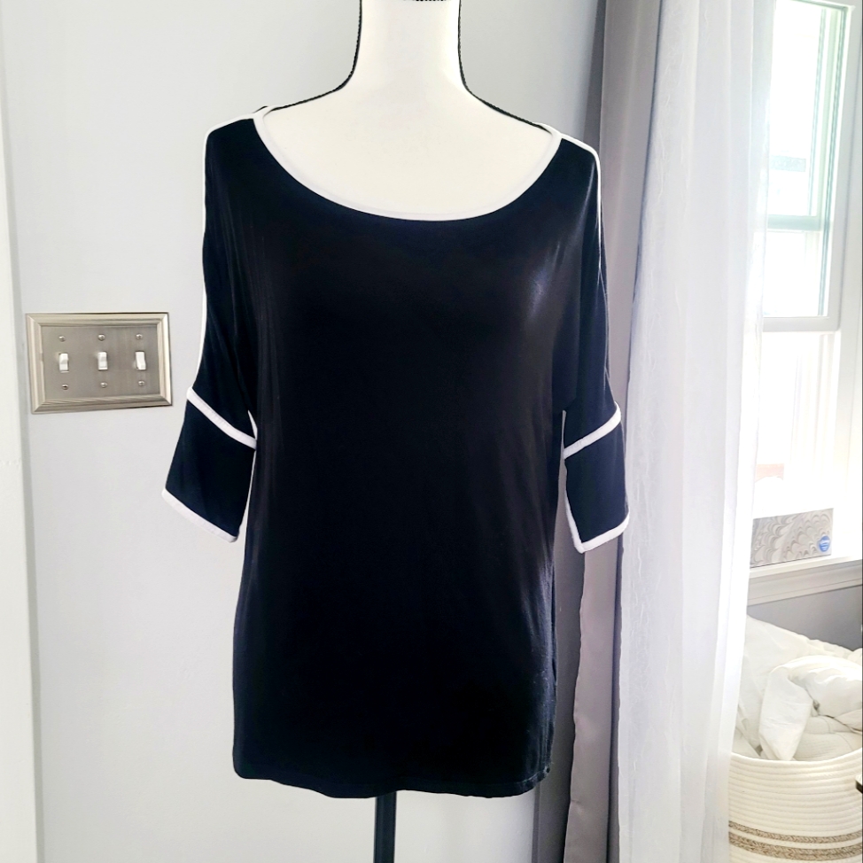 Cable & Gauge Women's Dress Top